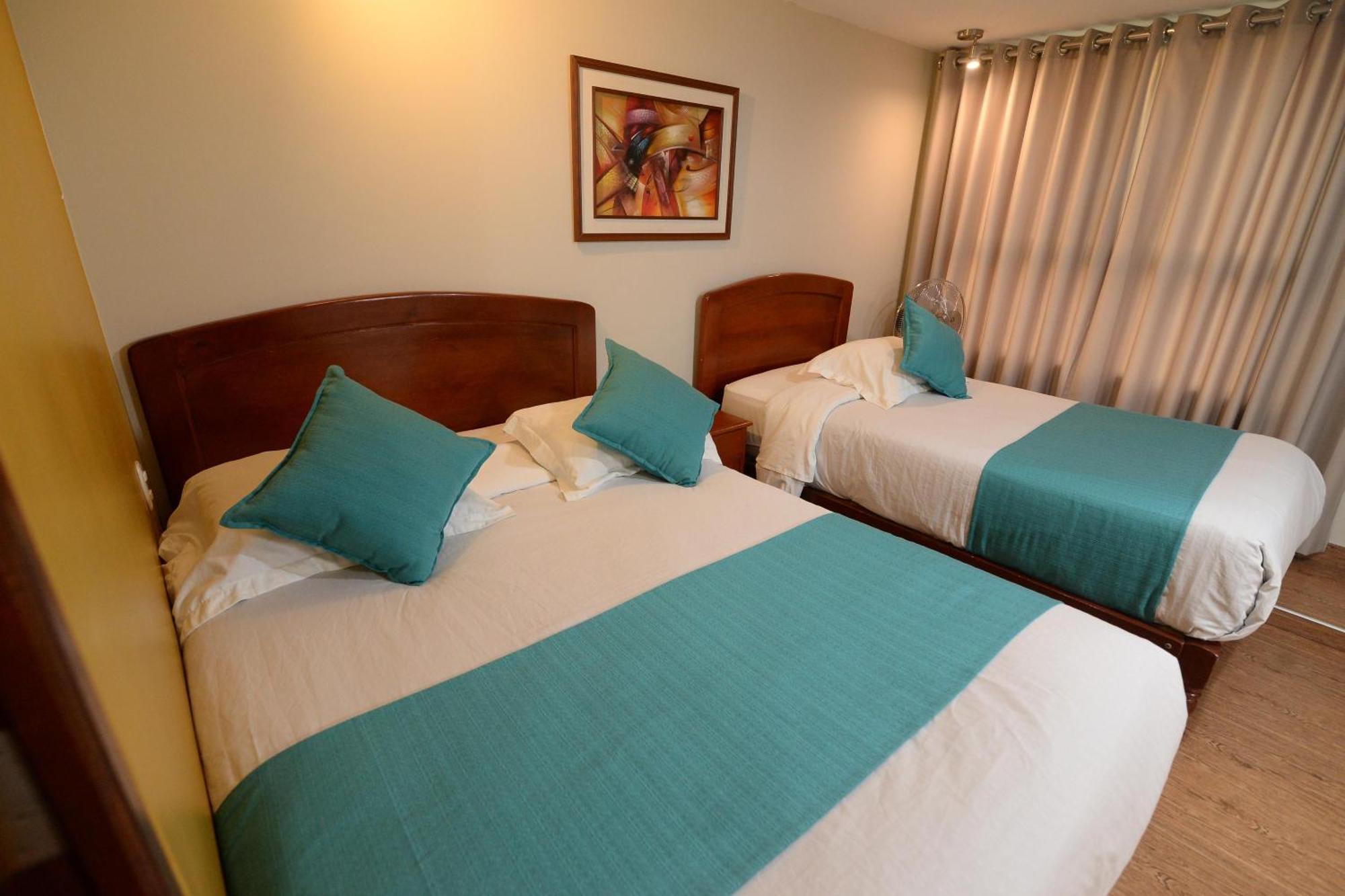 Hotel Palmas Reales Trujillo Esterno foto