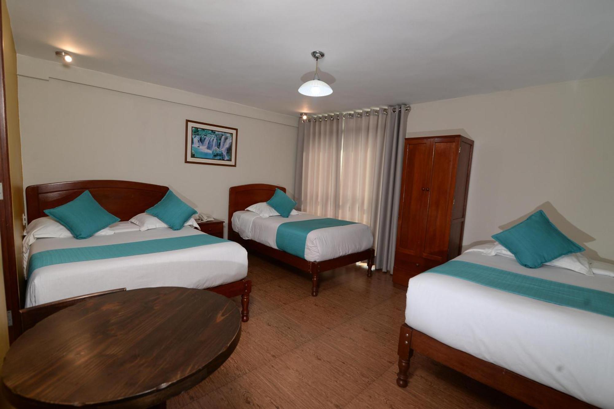 Hotel Palmas Reales Trujillo Esterno foto