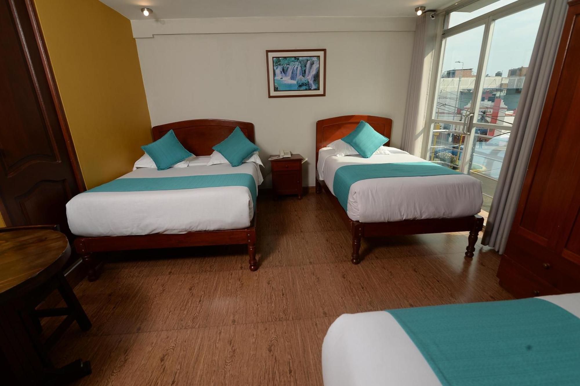 Hotel Palmas Reales Trujillo Esterno foto